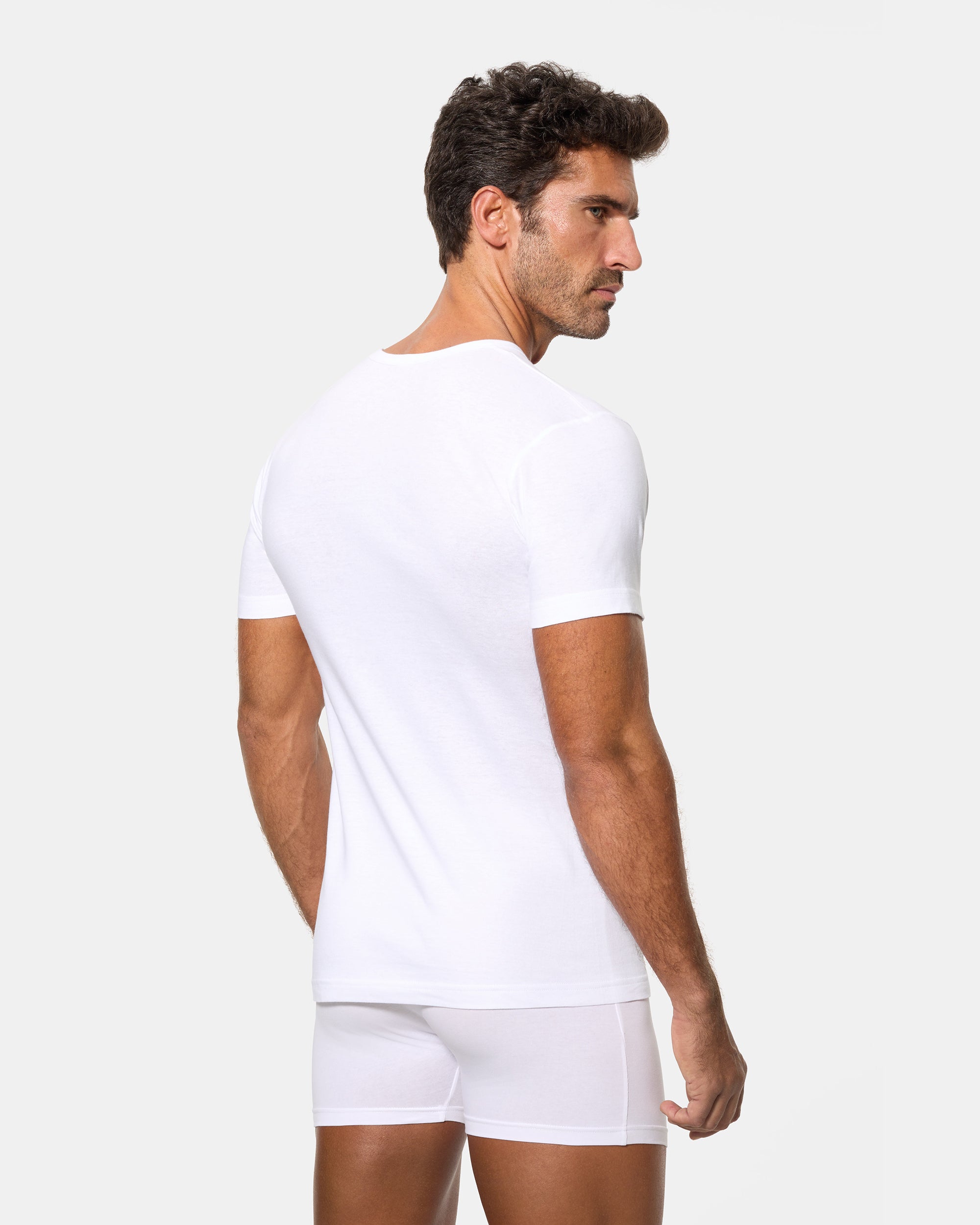 Abanderado Pack of 4 short-sleeved V-neck T-shirts, 100% cotton, white for men
