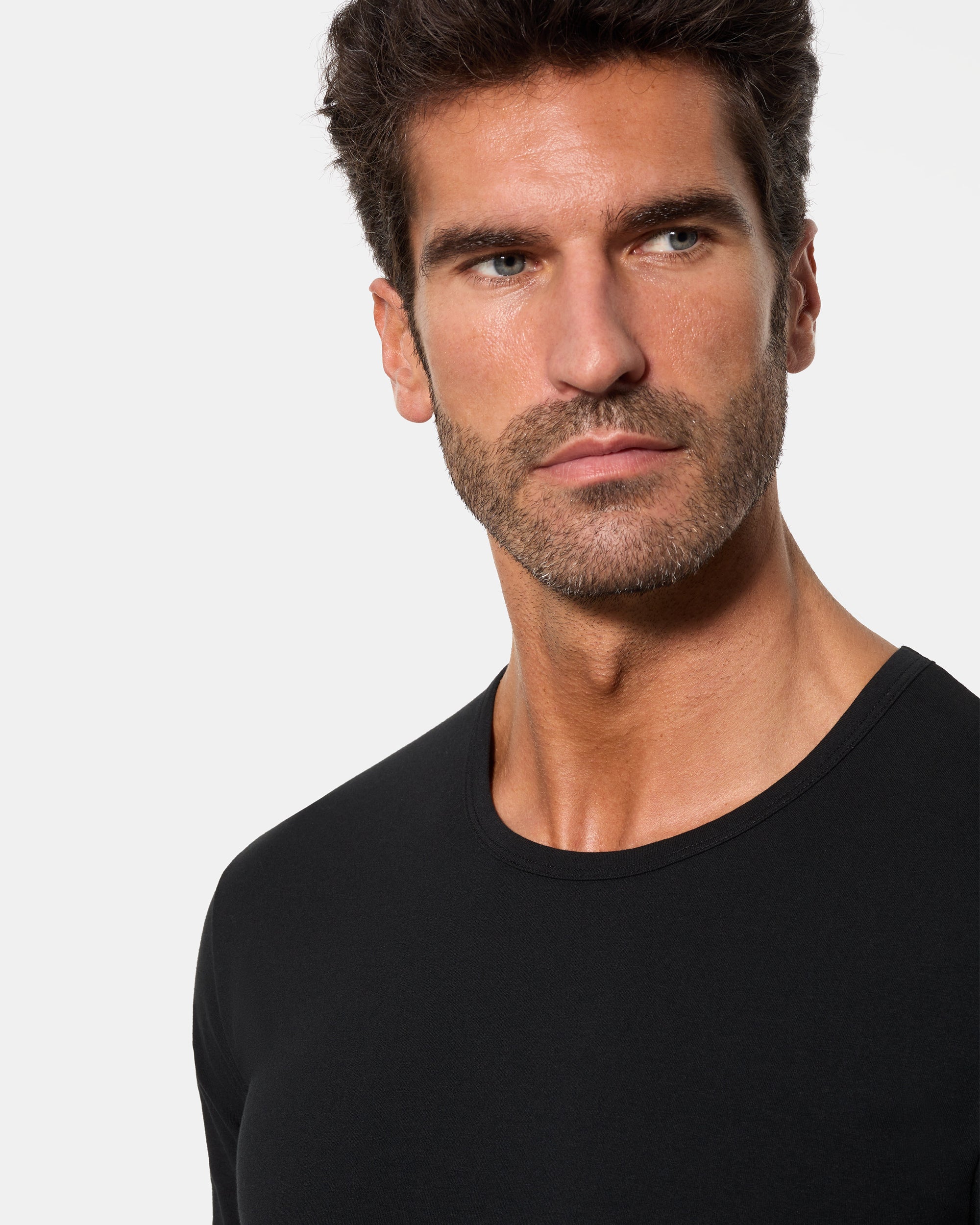 Abanderado Camiseta de Manga Corta Cuello Redondo Tecnología Termorreguladora Regul'activ Algodón Elástico negra hombre