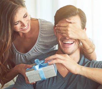 ¿Vas a regalar ropa interior? Apunta estos consejos | Abanderado